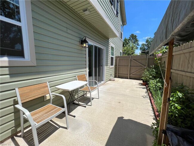 Foto del edificio - 2802 Rowling Wy