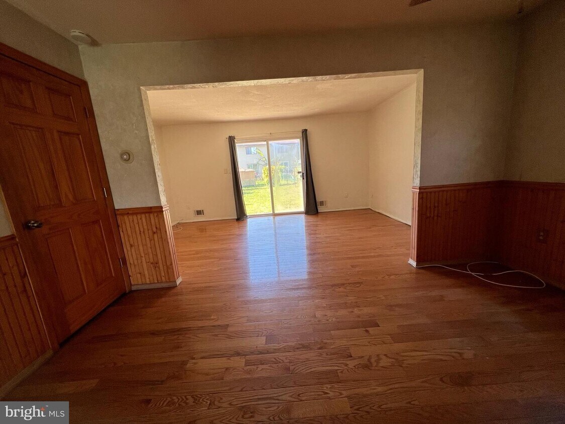 123 Reeger Ave, Hamilton Township, NJ 08610 House Rental in Hamilton