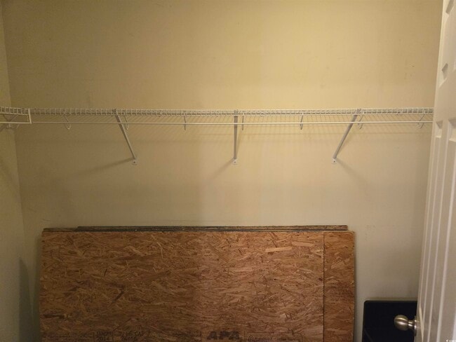 Building Photo - 1245 Pine Ridge St