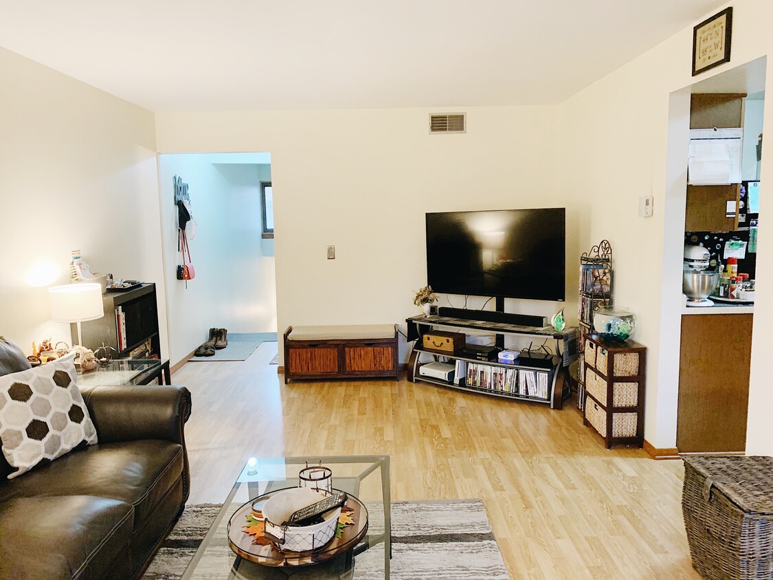 Primary Photo - W177N9747 Riversbend Cir E