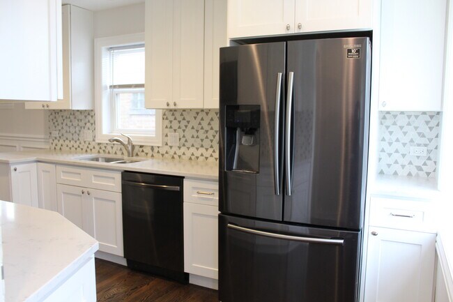 Building Photo - 7518 Karlov Ave