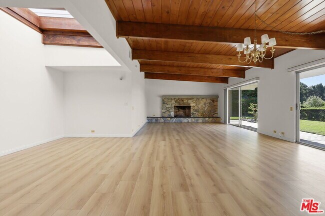 Foto del edificio - 1340 El Hito Cir