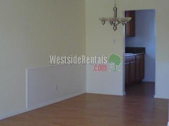 Primary Photo - 1744 N Hollywood Way