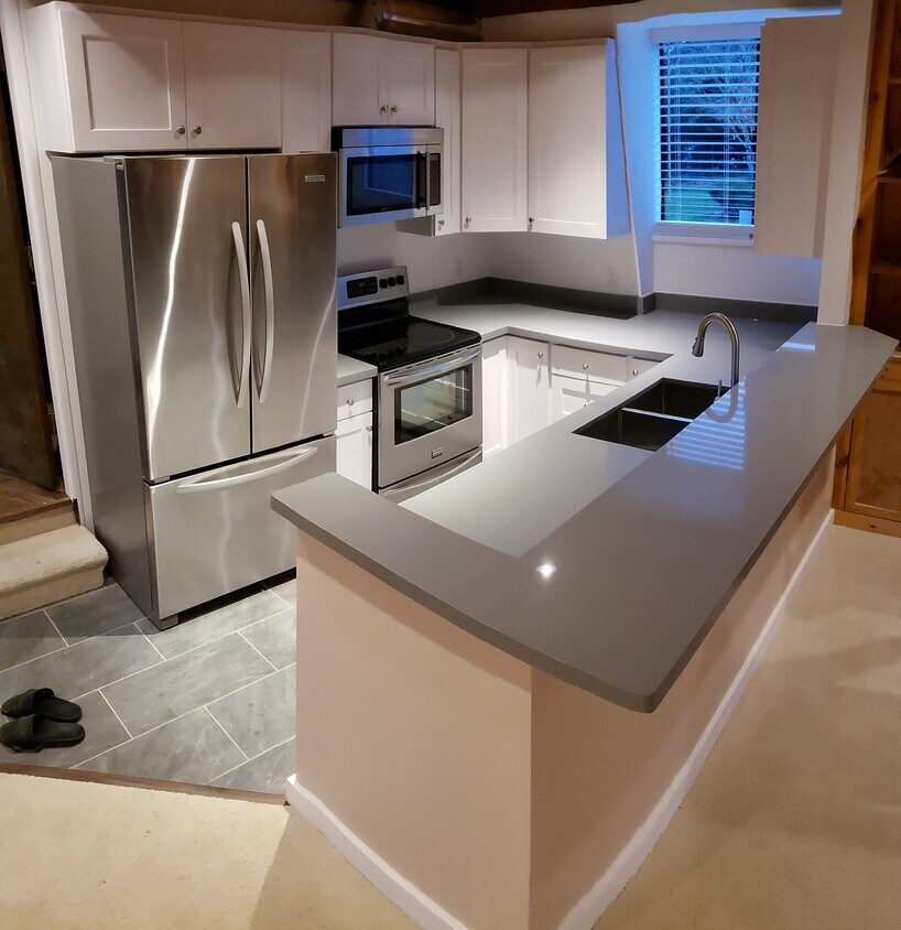 11807 SE 192nd St Unit Studio, Renton, WA 98058 Apartments in Renton