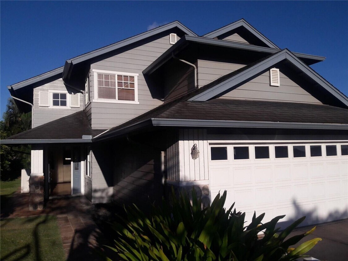 Primary Photo - 1 week FREE RENT!!