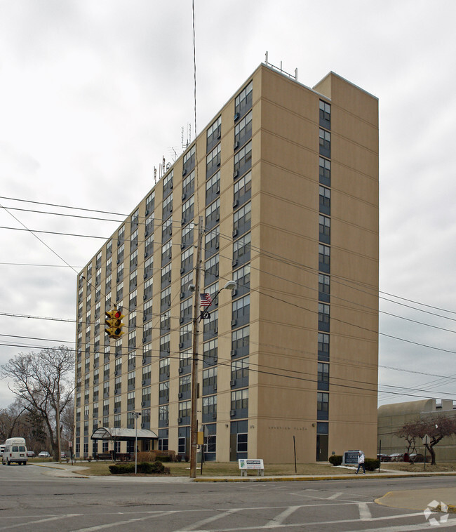 Foto del edificio - Lakeview Plaza