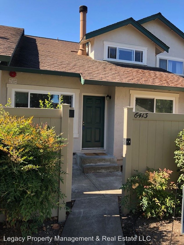 Primary Photo - 6413 Meadow Pines Ave