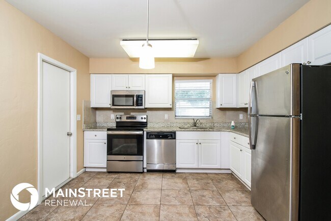 Foto del edificio - 515 65th Ave Dr W