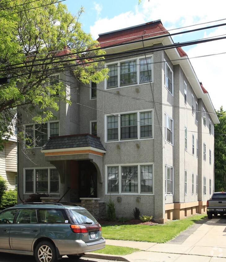 Primary Photo - 62 Murray St
