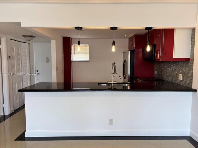 Foto del edificio - 403 NW 68th Ave