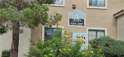 Building Photo - 2151 Hussium Hills St