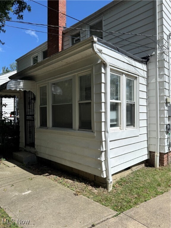 1542 E 256th St Euclid, OH 44132 – photo 2
