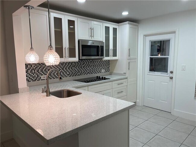 Foto del edificio - 3777 NW 78th Ave