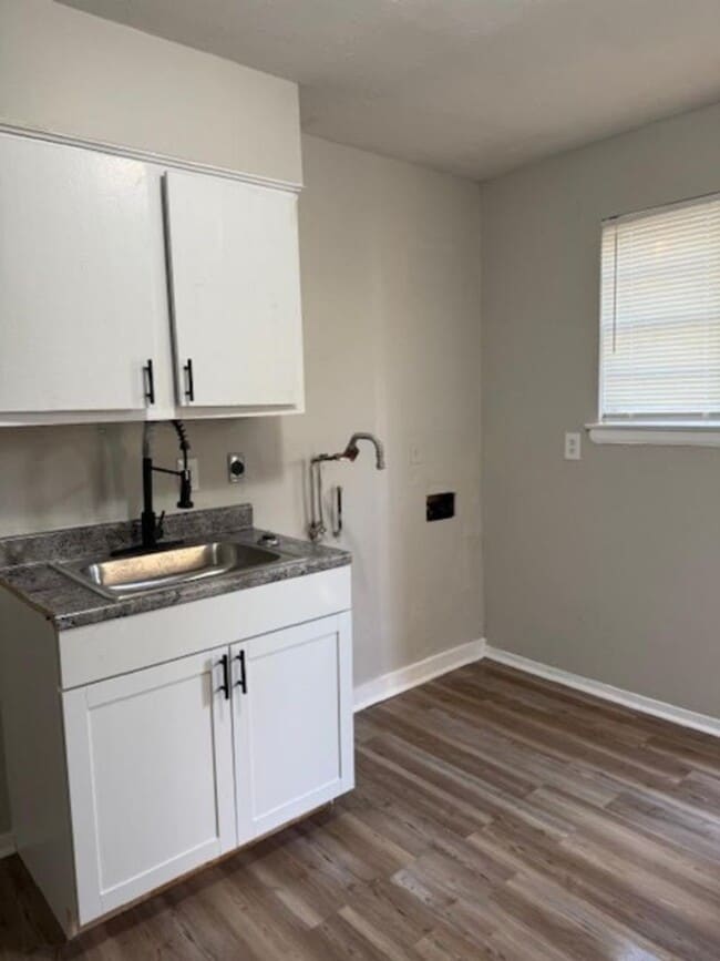 Newly Renovated House on a quiet Street - Newly Renovated House on a quiet Street