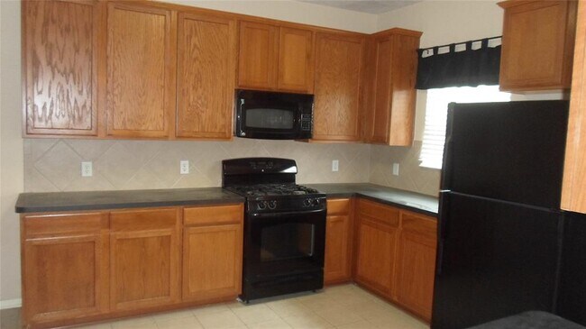 Foto del edificio - 5011 Creekside Ave