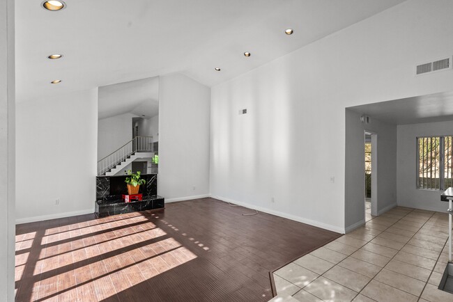 Foto del edificio - 5010 Balfour Ln