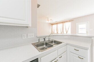 Building Photo - 6326 Veranda Green Trail