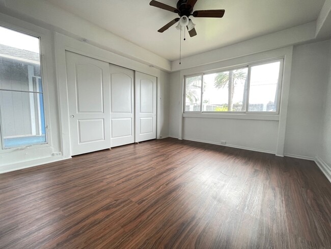 Primary bedroom - 255 Oneawa St