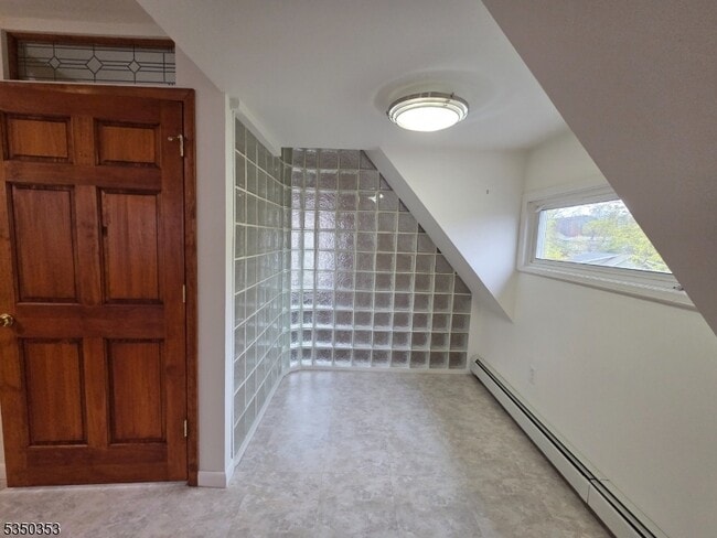 Building Photo - 57 Ravine Ave