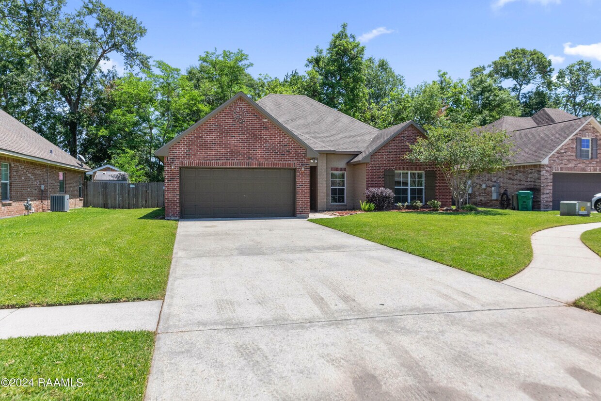 Primary Photo - 809 Flambant Dr
