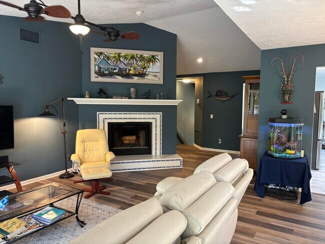 Foto del edificio - 5218 SE Schooner Oaks Way