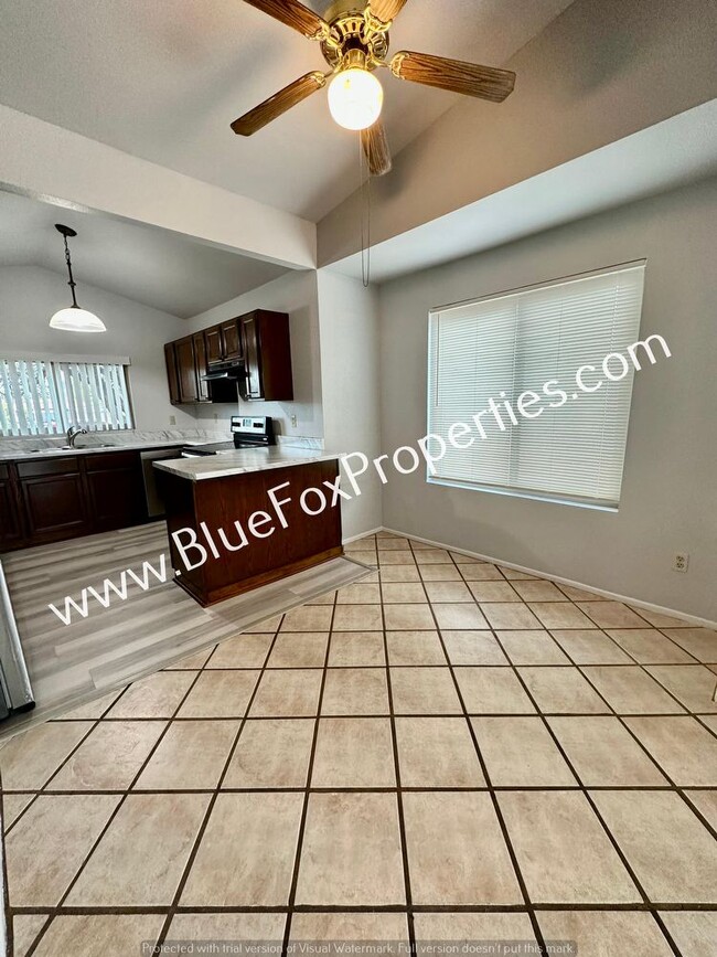 Foto del edificio - 4891 W Condor Dr