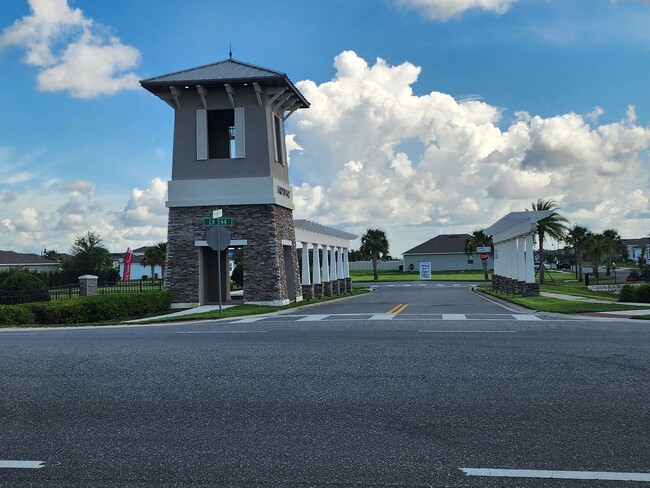 Foto del edificio - New 4 Bedroom 2 Bathroom Tarpon Bay