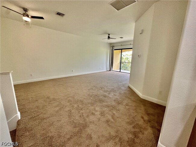 Building Photo - 4910 SW 17th Pl