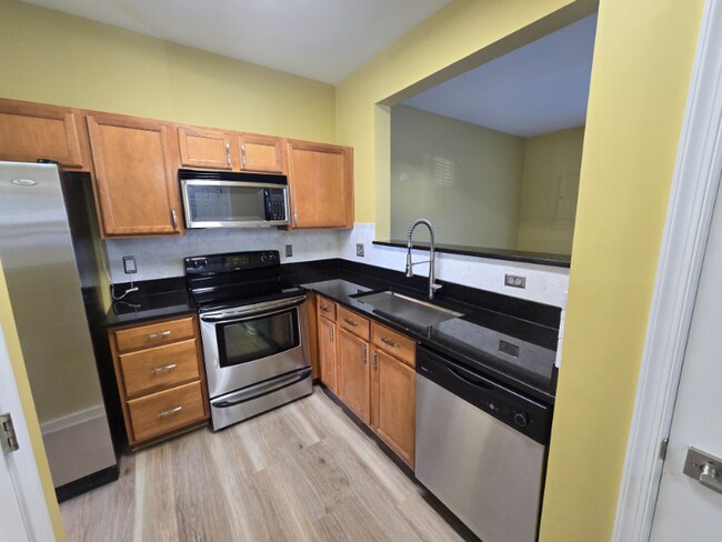 Foto del edificio - 4612 Milfax Rd