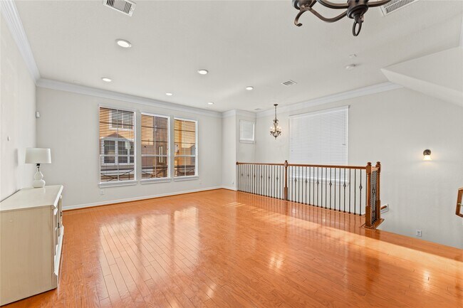Foto del edificio - 3202 Clearview Cir