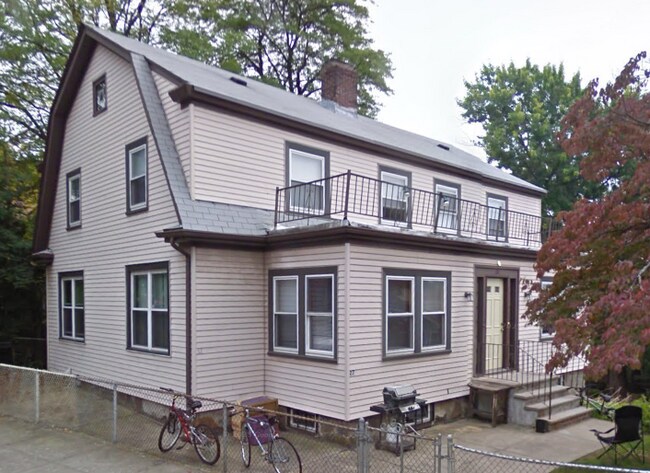 Building Photo - 27 South Crescent Circuit