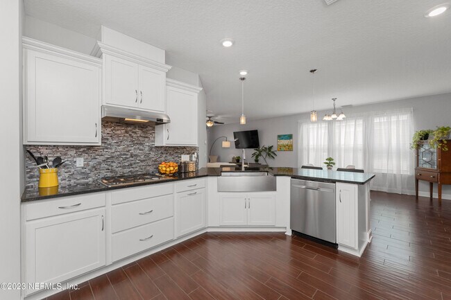 Foto del edificio - 416 Citrus Ridge Dr
