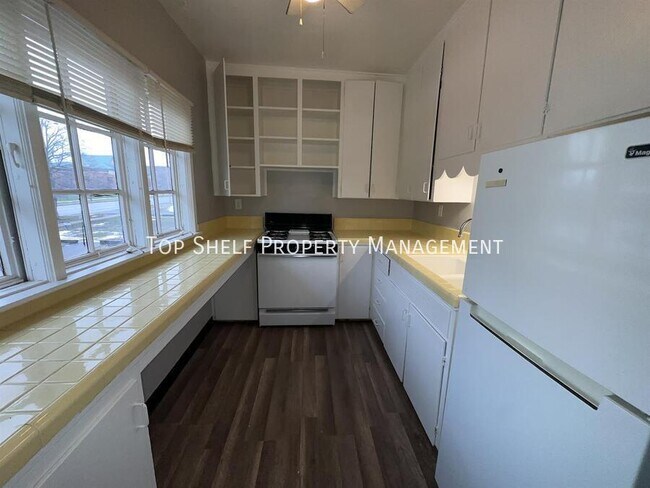 Foto del edificio - 3103 Grand Ave