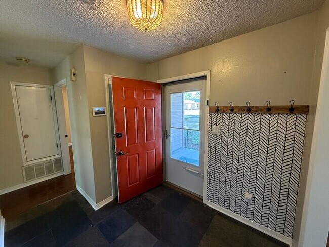 Foto del edificio - Pensacola - South Gulf Manor - 3 bedroom, ...