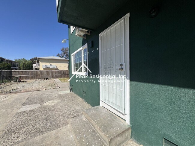 Foto del edificio - 43rdAve3915