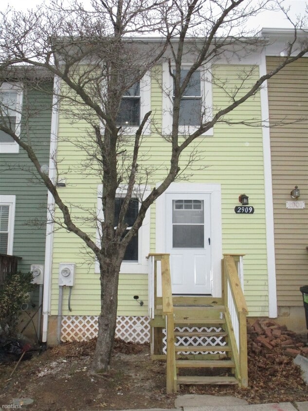 Primary Photo - 3 br, 2 bath Townhome - 2909 Lisage Way