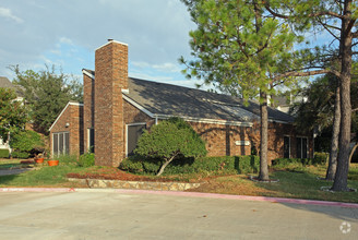 Building Photo - Southridge