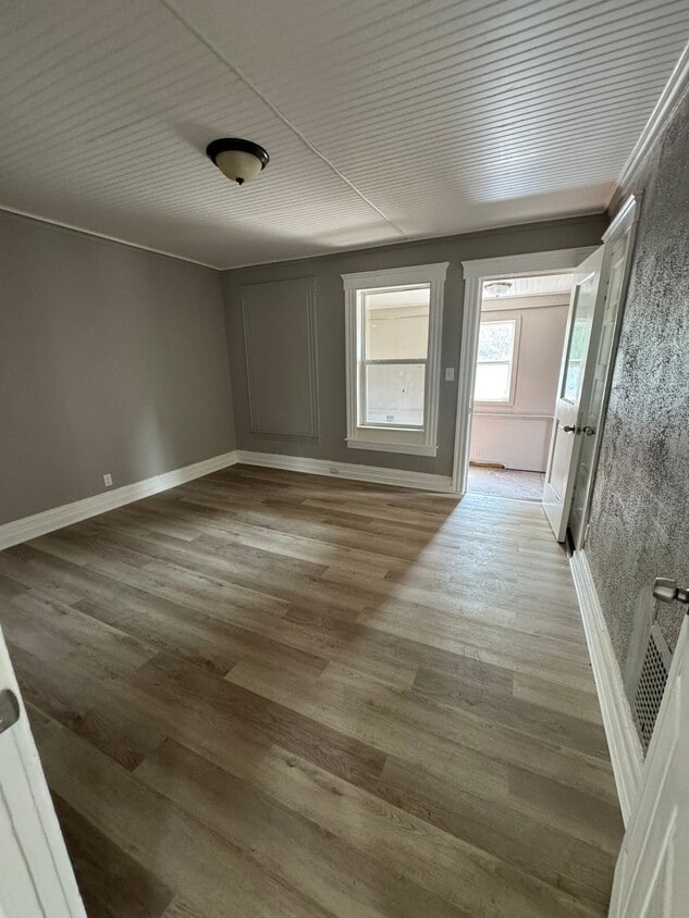 Photo - 2212 Midland Ave (Syracuse, NY)