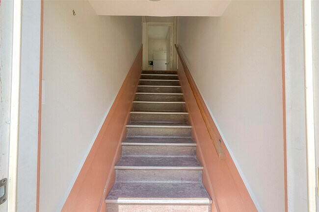 Foto del edificio - 1558 1/2 Castle Ct