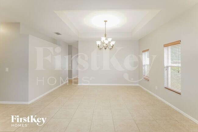 Foto del edificio - 13549 Hawk Lake Dr