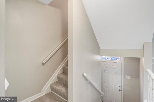 Foto del edificio - 7065 Leewood Forest Dr