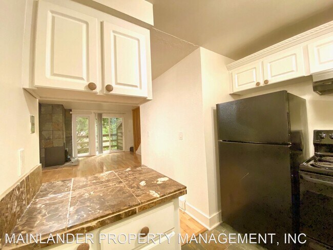 Building Photo - 2 br, 1.5 bath House - 56 CERVANTES CIRCLE