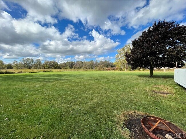 Foto del edificio - 3279 Clinton St