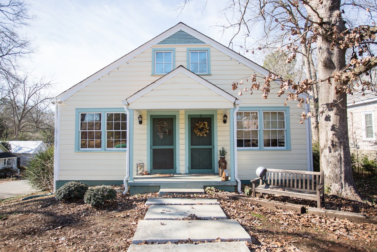 Building Photo - 231 Nacoochee Ave