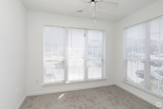 Interior Photo - The Square at Lawrenceville