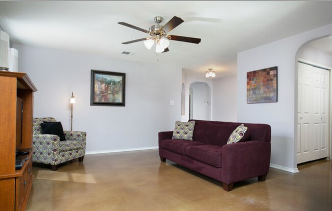 Foto del edificio - 15830 Manes Grove