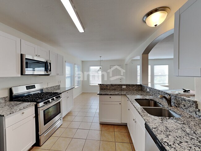 Building Photo - 8339 Loetsch Ridge Way