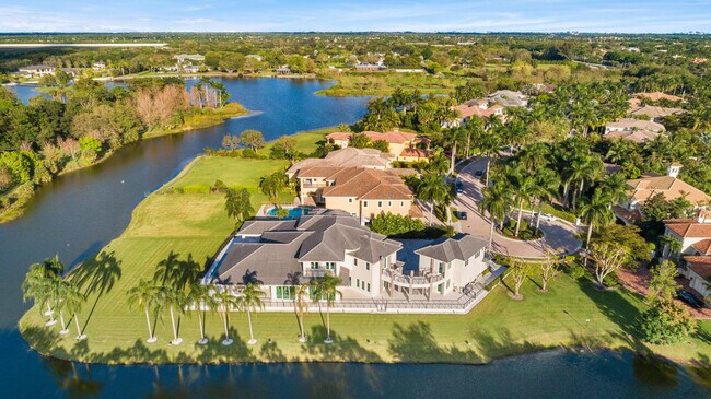Foto del edificio - 17106 Ave Le Rivage