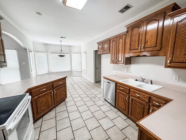 Foto del edificio - 335 Grand Steeple Dr