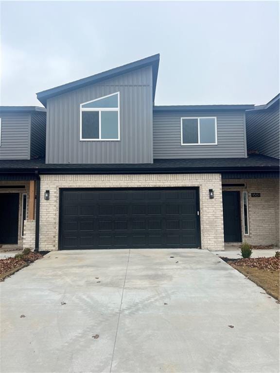 Building Photo - 1881 Lapis Ave